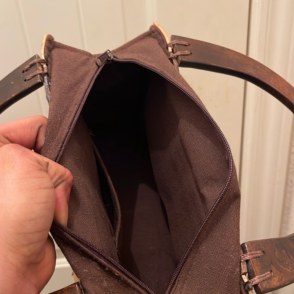 Vintage Tan and Brown Handbag - Picture 7 of 16